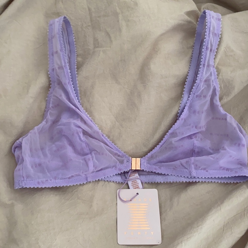 SAVAGE x FENTY lace brallete